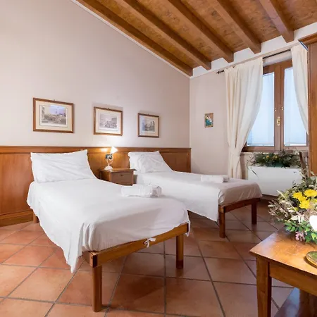 Bed & Breakfast Le Rondini 3*